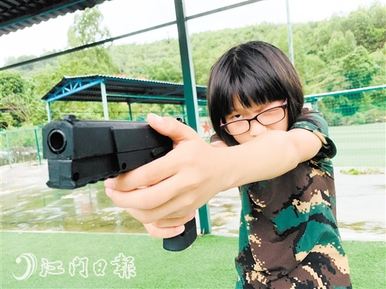 作為江門戰(zhàn)隊唯一的女將，李紫涵在“十天集訓(xùn)營”中表現(xiàn)出色。
