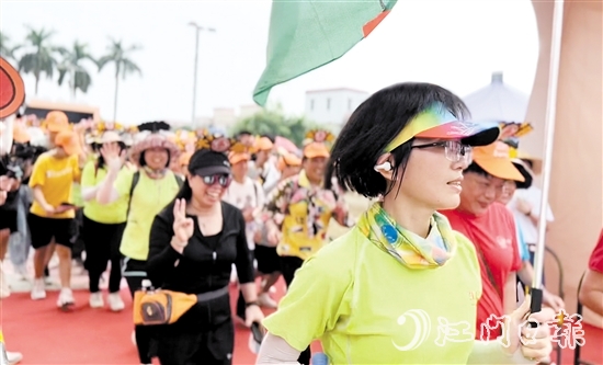 在2023新會區(qū)大鰲鎮(zhèn)“笑蝦蝦”水鄉(xiāng)旅游節(jié)上，全民休閑健步走活動吸引市民踴躍參與。