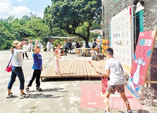 臺山文旅相關(guān)商家不斷創(chuàng)新游玩模式，讓臺山成為熱門旅游“打卡地”。