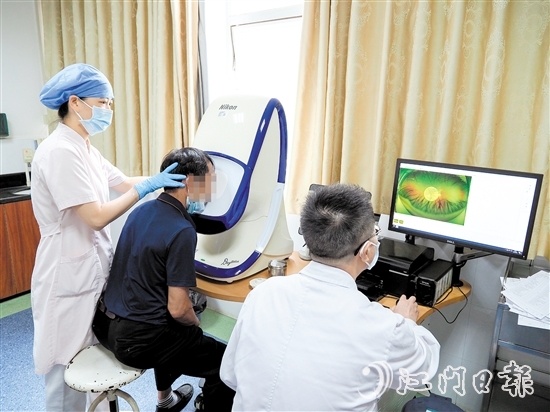 糖尿病患者應定期檢查眼部健康狀況。