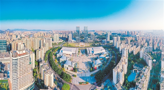 美麗的僑都江門，熱烈歡迎全世界的賓客前來(lái)旅游、投資。