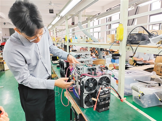 成立于2021年的廣東智聯(lián)航空科技有限公司搶抓機遇深耕無人機行業(yè)。