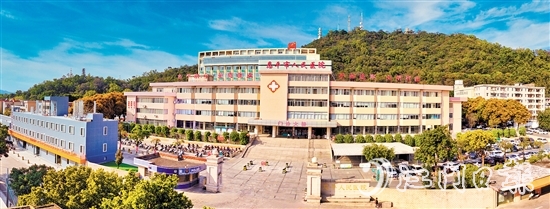 恩平市人民醫(yī)院作為本地醫(yī)療衛(wèi)生事業(yè)的“主心骨”，擁有先進(jìn)的醫(yī)療設(shè)備和高水平的醫(yī)療團(tuán)隊(duì)。