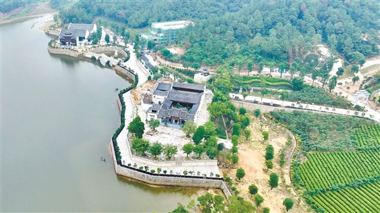 來蘇村山水人家文旅項目，規(guī)劃建設一個集山水田園、健康養(yǎng)生、茶文化等為一體的鄉(xiāng)村自然生態(tài)景區(qū)。