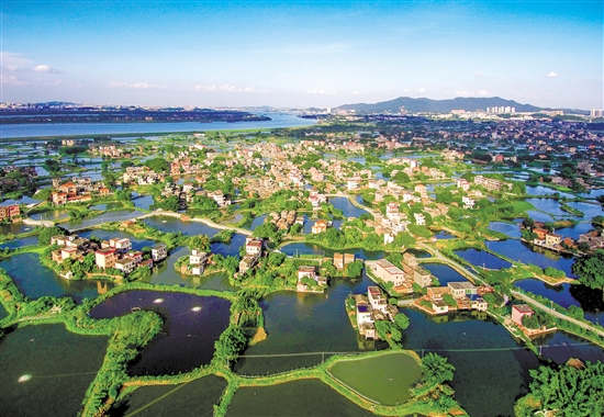 鶴山市積極推動文旅產(chǎn)業(yè)提質(zhì)升級。圖為古勞水鄉(xiāng)。