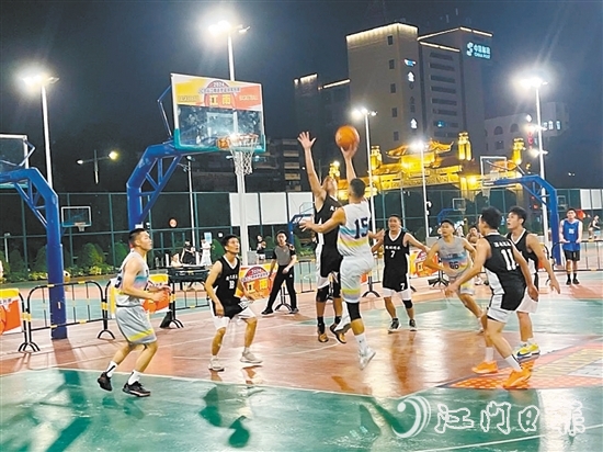 JCBA江南逐夢(mèng)籃球系列賽在白水帶體育公園開(kāi)賽。