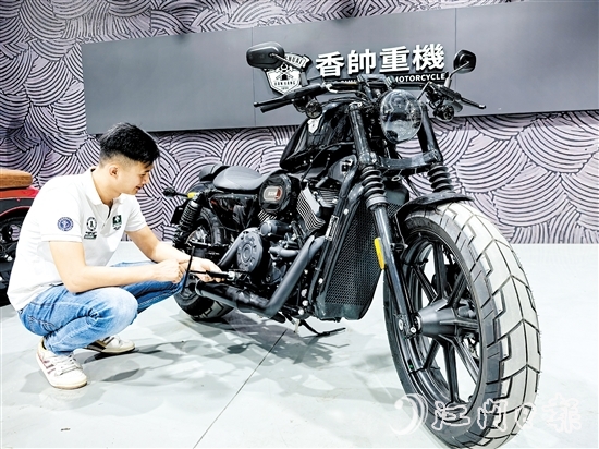 在一次次拆解組裝中，喻廣正對(duì)巡航摩托車的理解不斷加深。