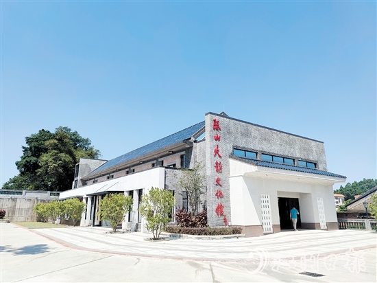 陳山村深入挖掘獨(dú)有文化資源，加快打造鐵夫故里品牌。圖為陳山火龍文化館。