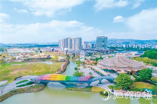 古勞水鄉(xiāng)旅游區(qū)成為鶴山市及周邊城市游客親近自然、感受水鄉(xiāng)魅力的好去處。