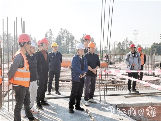 新會(huì)區(qū)安委辦派出幫扶督導(dǎo)組，對(duì)睦洲鎮(zhèn)在建工程開(kāi)展隱患排查。