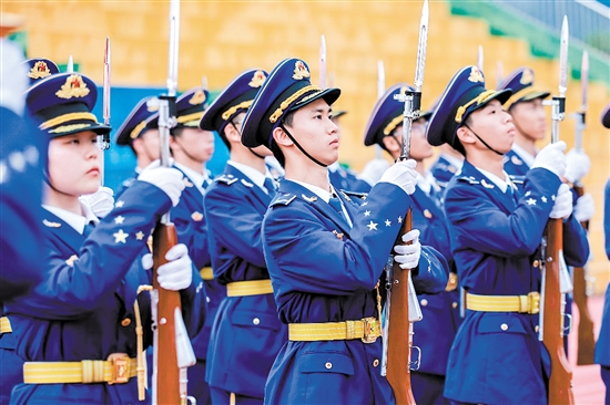 五邑大學(xué)在第三屆廣東省學(xué)校國防教育成果交流展示活動(dòng)中榮獲三等獎(jiǎng)。