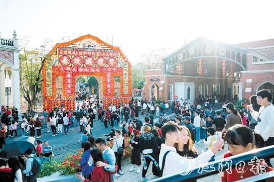 圍繞“中國(guó)年