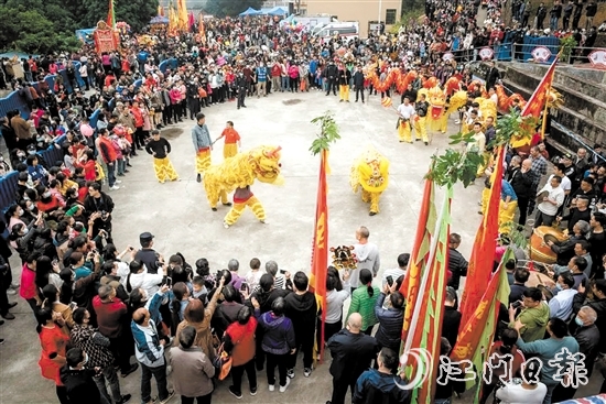 燒炮廟會(huì)是傳統(tǒng)民俗活動(dòng)，往年燒炮廟會(huì)活動(dòng)現(xiàn)場(chǎng)人氣高漲。