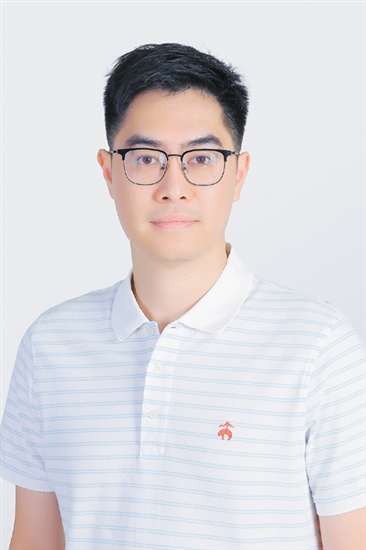 龍溪湖講堂學(xué)員、廣東華藝衛(wèi)浴實(shí)業(yè)有限公司總裁馮育羨