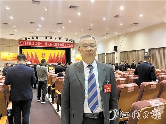 蓬江區(qū)人大代表，廣東省科學(xué)院江門產(chǎn)業(yè)技術(shù)研究院有限公司院長、總經(jīng)理林展江