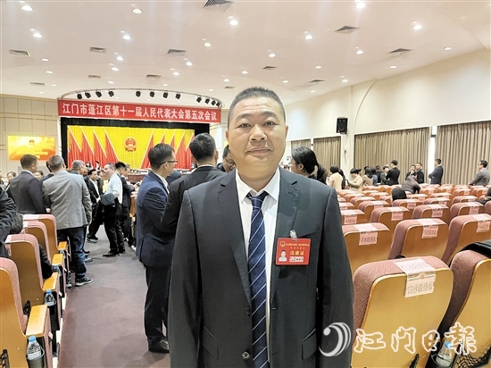 蓬江區(qū)人大代表、環(huán)市街道群星經(jīng)聯(lián)社黨支部書記、經(jīng)聯(lián)社社長謝枝華