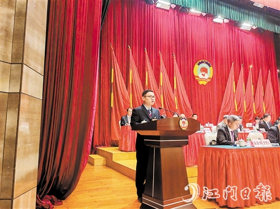 民建新會(huì)區(qū)委員會(huì)代表林振慶。