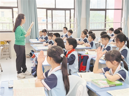 嶄新且先進的教學(xué)設(shè)施，為學(xué)子們提供了一個優(yōu)美寧靜的學(xué)習(xí)天地。