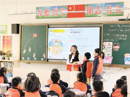 授課教師設(shè)計(jì)了豐富的教學(xué)活動(dòng)，引導(dǎo)學(xué)生感受各學(xué)科的魅力。