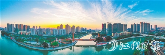 江海街道正全力構建“總部商貿、城市中心”經濟發(fā)展格局。圖為下沙公園。付師華