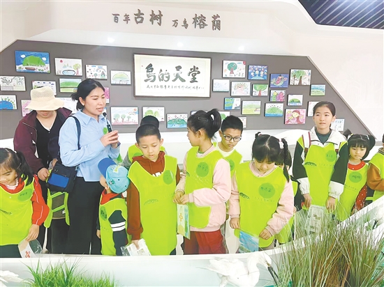 2025年新會區(qū)全民國家安全教育暨小鳥天堂“愛鳥周”活動現(xiàn)場。