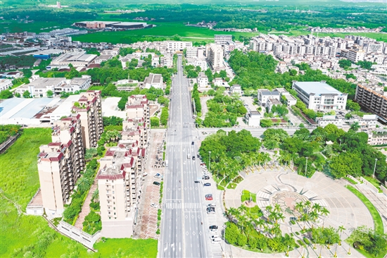 水步鎮(zhèn)以廣東省新型城鎮(zhèn)化標準化示范點建設為抓手，全面提升鎮(zhèn)圩人居環(huán)境品質。