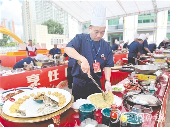 賽事邀請來自香港、澳門、順德、臺山的12支隊伍參加，四地廚師共同開啟一場美味與匠心的盛宴。