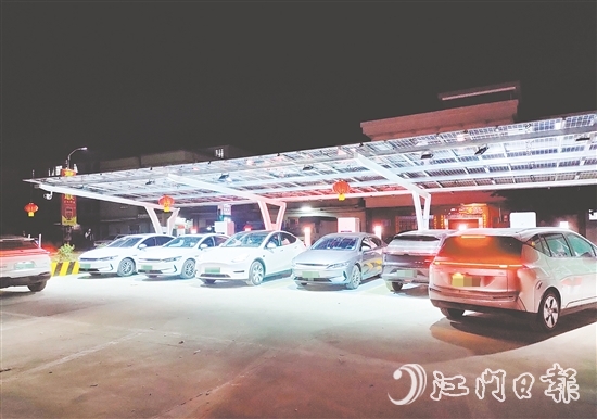 君堂僑聯(lián)充電站項目填補了君堂鎮(zhèn)新能源充電站的鎮(zhèn)域空白。