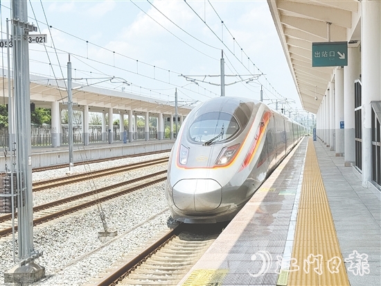 7月1日起，從香港西九龍站坐高鐵可直達(dá)恩平站。