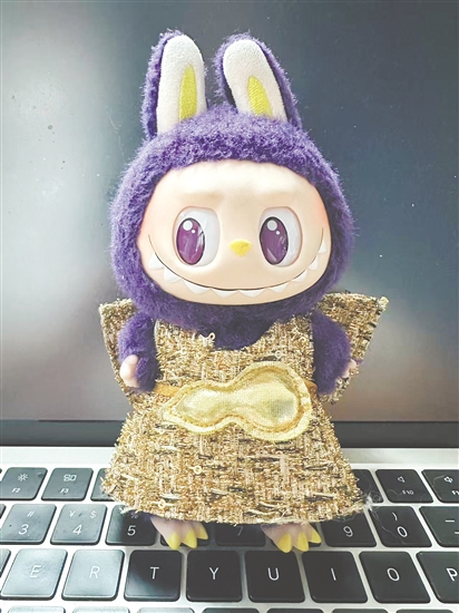 丑萌的LABUBU。