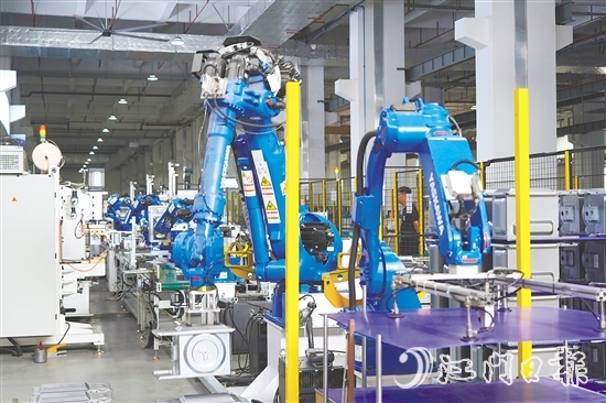 天倬智能家居江門生產(chǎn)基地自動化生產(chǎn)線。