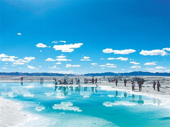 “甘青游”所到的景點(diǎn)景色優(yōu)美。