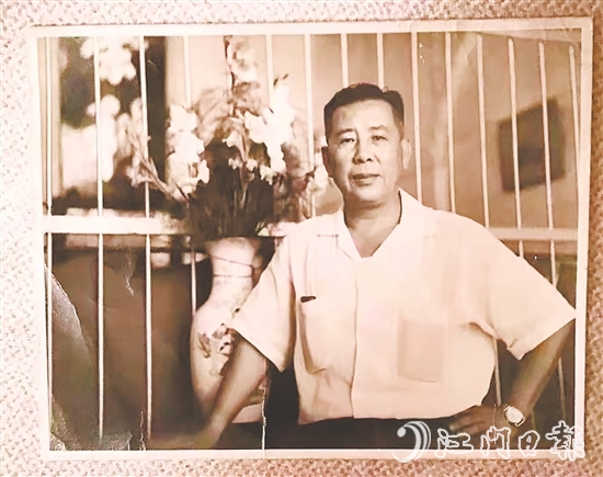 梅文鼎生活照，攝于20世紀(jì)60年代的香港。