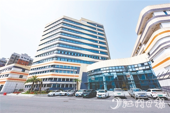 共和鎮(zhèn)新建的鶴山工業(yè)城養(yǎng)老服務(wù)中心。