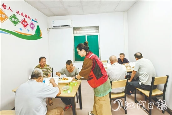 臺山30家長者飯?zhí)眉爸忘c實現(xiàn)有效運營。