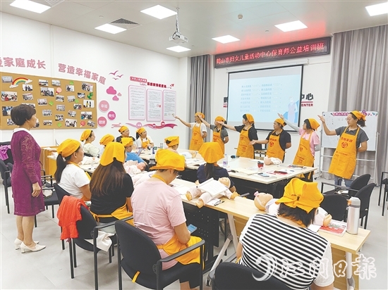 講師團隊將專業(yè)知識轉(zhuǎn)化為實用技能。