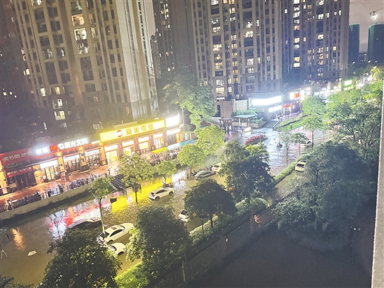 進(jìn)入5月份，強(qiáng)降雨不斷，有的車(chē)主遭遇“水浸車(chē)”。