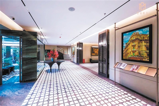 怡?！し逅C下沉式會(huì)所庭院實(shí)景圖。