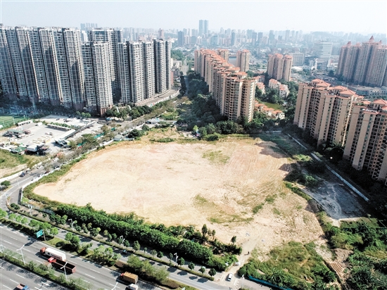 根據(jù)規(guī)劃條件，江門市JCR2024-199（蓬江27）號地容積率低于或者等于1.5，未來或?qū)⒔ㄔ旄叨俗≌瑓^(qū)。