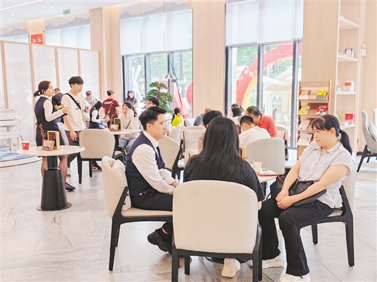 過(guò)去一年，利好政策吸引不少消費(fèi)者購(gòu)房。