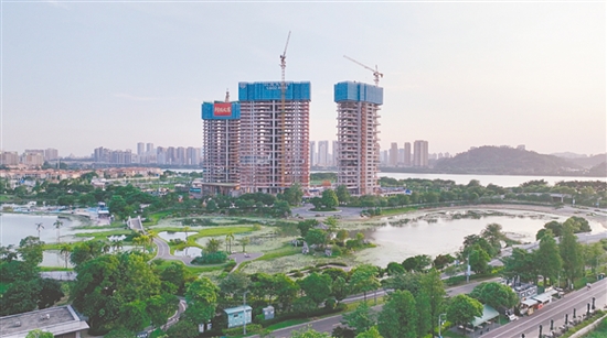 江發(fā)·天御灣景觀資源出色。