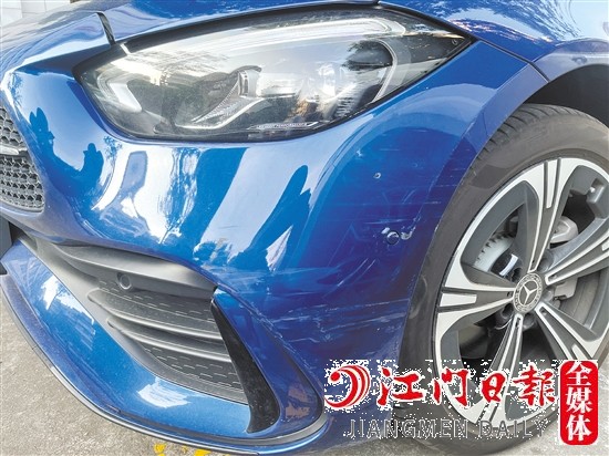 許多車主都有停車時(shí)被剮蹭的經(jīng)歷。
