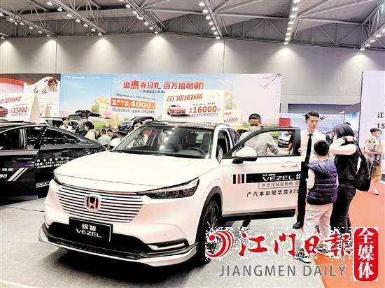 新車降價(jià)促銷對(duì)準(zhǔn)新車影響較大。