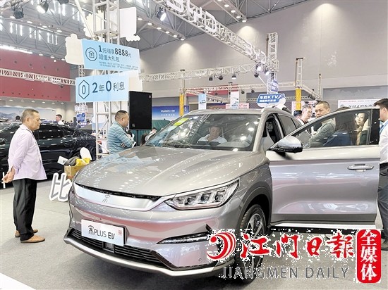 各品牌汽車將閃亮登場(chǎng)。