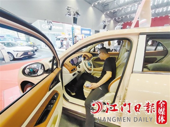 車展方便消費(fèi)者貨比三家。