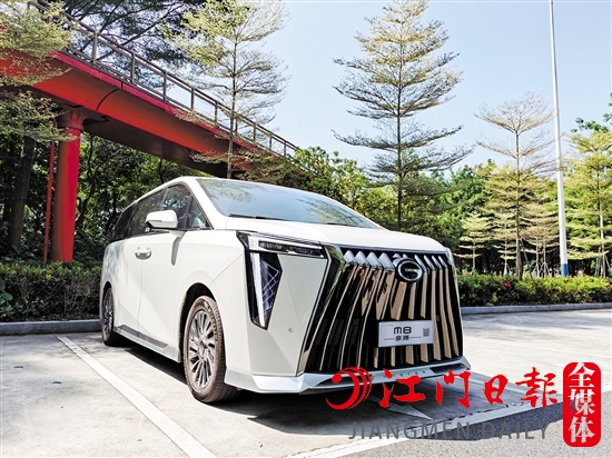 2023款M8宗師外觀很霸氣。